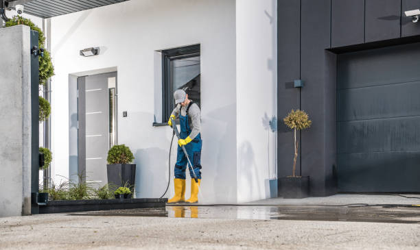Best Pool Deck Cleaning  in Pepperdine University, CA